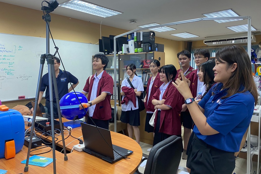 คณะวิศวกรรมศาสตร์ ม.มหิดล ต้อนรับนักเรียนจากโรงเรียนสาธิตมหาวิทยาลัยศรีนครินทร์วิโรฒ ประสานมิตร (ฝ่ายมัธยม) ในการเข้าฝึกปฏิบัติการด้านวิศวกรรม