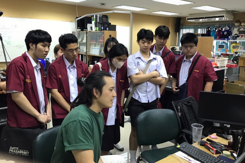 คณะวิศวกรรมศาสตร์ ม.มหิดล ต้อนรับนักเรียนจากโรงเรียนสาธิตมหาวิทยาลัยศรีนครินทร์วิโรฒ ประสานมิตร (ฝ่ายมัธยม) ในการเข้าฝึกปฏิบัติการด้านวิศวกรรม