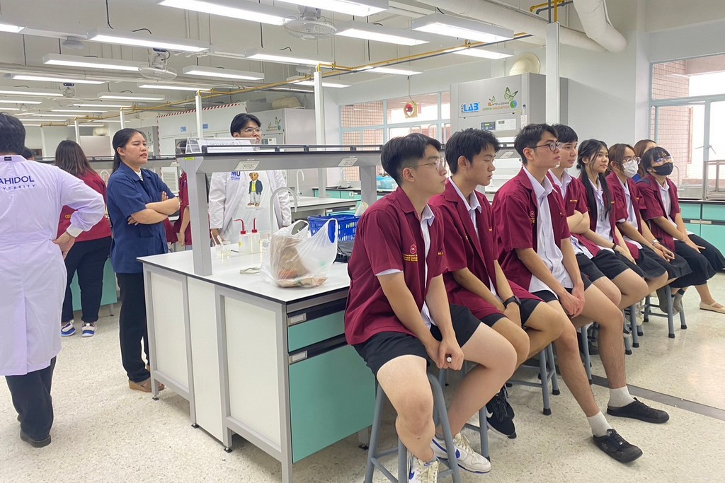 คณะวิศวกรรมศาสตร์ ม.มหิดล ต้อนรับนักเรียนจากโรงเรียนสาธิตมหาวิทยาลัยศรีนครินทร์วิโรฒ ประสานมิตร (ฝ่ายมัธยม) ในการเข้าฝึกปฏิบัติการด้านวิศวกรรม