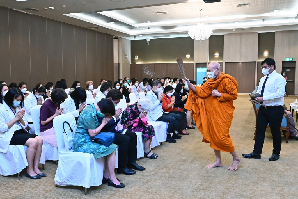 รองศาสตราจารย์ ดร.ธนภัทร์ วานิชานนท์ รองคณบดีฝ่ายยุทธศาสตร์และการจัดการทุนมนุษย์ คณะวิศวกรรมศาสตร์ ม.มหิดล ร่วมงานวันคล้ายวันสถาปนาคณะทันตแพทยศาสตร์ ม.มหิดล ครบรอบ 55 ปี 