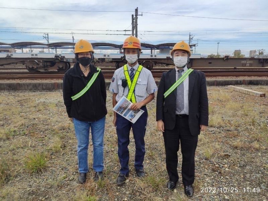 In order to understand more about rail freight operations, a team from Mahidol University (MU) visited the Nagoya Freight Terminal and the Aichi Maintenance Depot of Japan Freight Railway Company in Nagoya, Japan, in October 2022. We would like say thank you again to all members of the Japanese rail freight team who arranged this informative visit, especially Mr.Nishimura, Mr. Morishita and Mr. Koumoto.