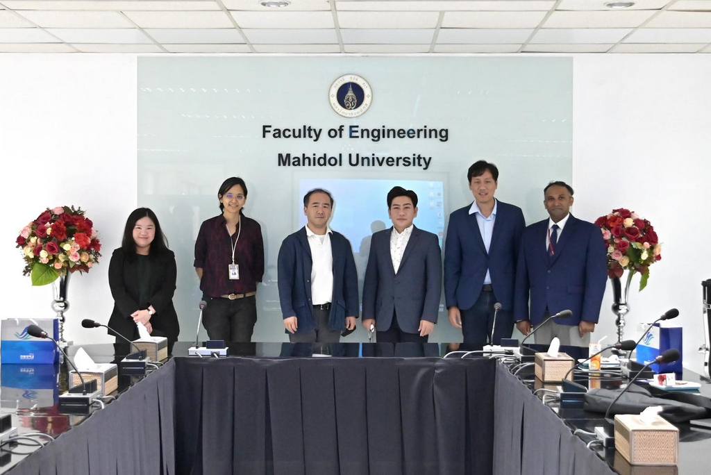 The Faculty of Engineering, Mahidol University welcomed Prof. Dr. Taikyeong Jeong, Head of the Department of Artificial Intelligence Convergence and Prof. Dr. Juyong Kim, of the Department of Fiber Engineering, representatives from the School of Artificial Intelligence Convergence Hallym University, South Korea.