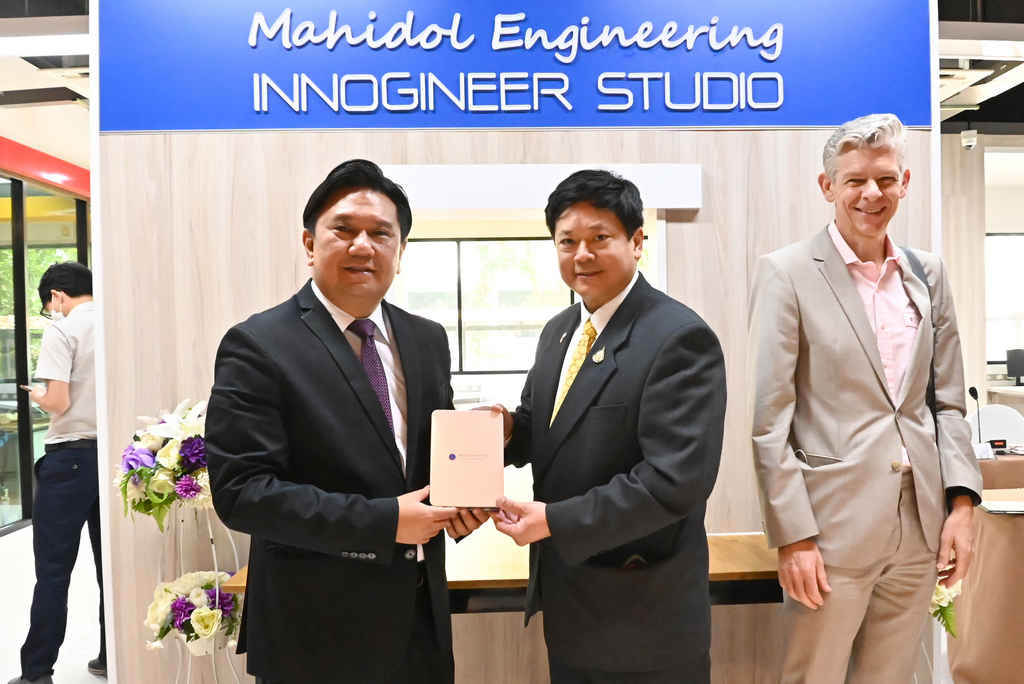 The Faculty of Engineering, Mahidol University welcomed researchers from the University of Southern California on the occasion of a collaboration meeting and a faculty laboratory visit. 