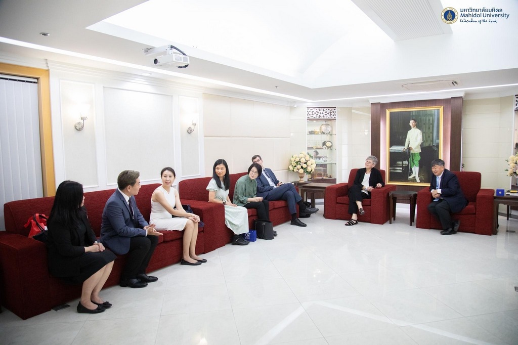 The Faculty of Engineering, Mahidol University welcomed the Vice-Chancellor and President of the University of Sussex, UK together with representatives.
