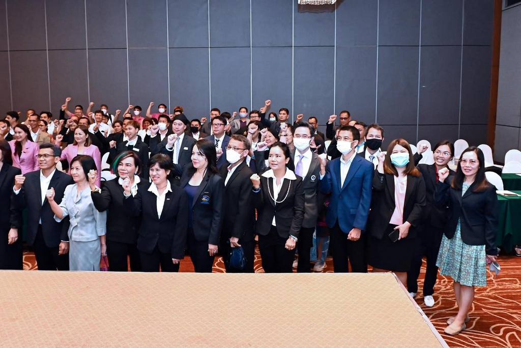 The Faculty of Engineering, Mahidol University participated in the opening ceremony of the annual general meeting with Biz Club (Thailand): the showcase of Innovation and research as well as research question acceptance.