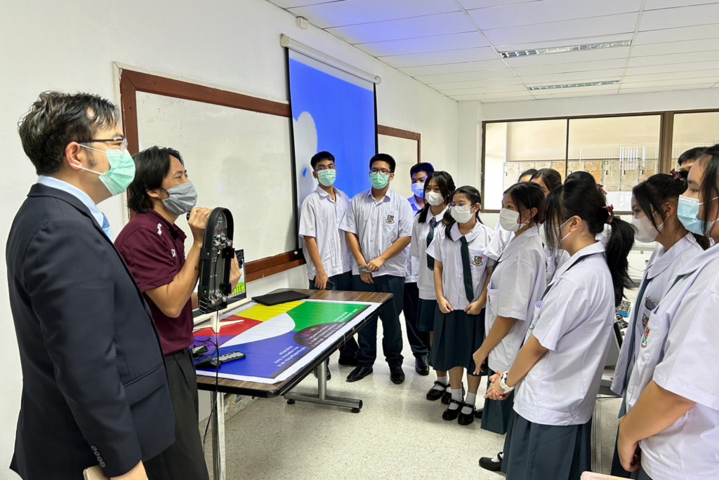 Faculty of Engineering, Mahidol University, welcomed students from Sarasas Witaed Bangbon School for study visit and laboratory tour.
