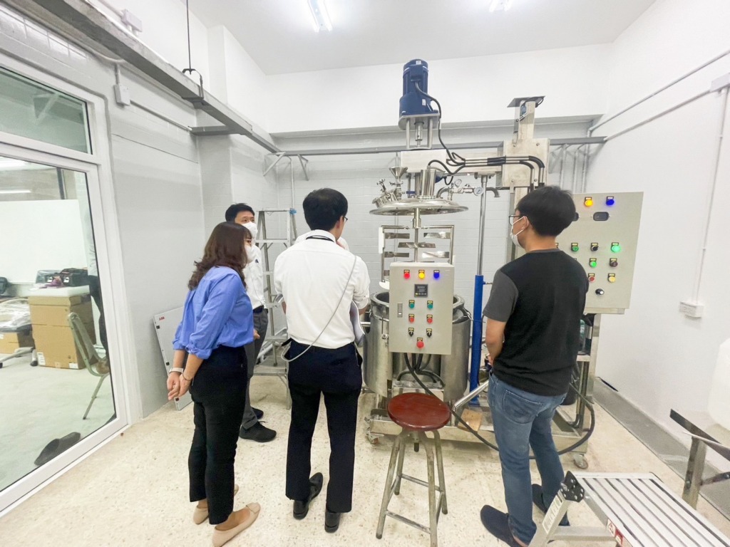 The Department of Chemical Engineering, Faculty of Engineering, Mahidol University, extended a warm welcome to Prof. Chiaki Ogino from Kobe University, Japan, and representatives from Sumitomo Heavy Industries.