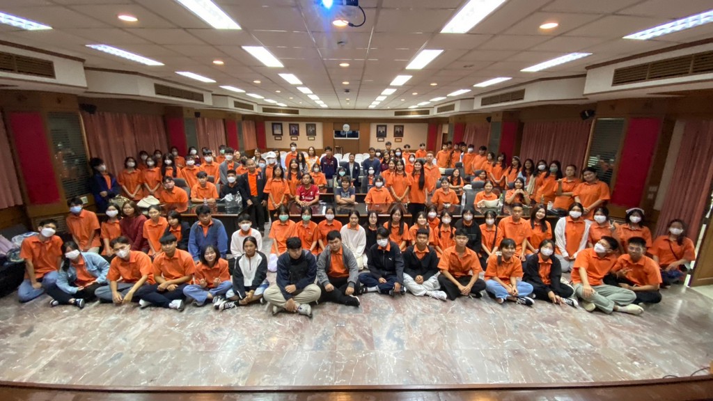The Faculty of Engineering, Mahidol University warmly welcomed teachers and students from Yasothonpittayakom School for a study visit, which included hands-on engineering practice.