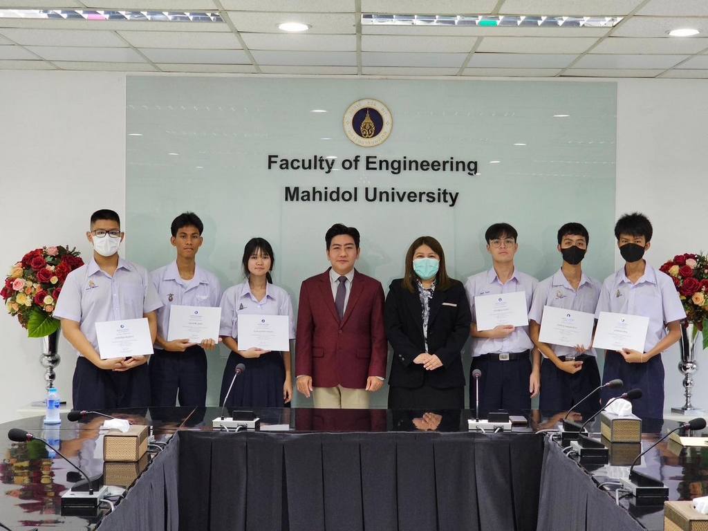 The Faculty of Engineering, Mahidol University welcomed students from Kanchanapisek Wittayalai Nakhon Pathom School (Pratamnak Suankularb Matthayom) on a study visit and engineering workshop.
