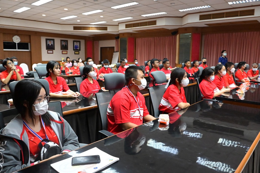 The Faculty of Engineering, Mahidol University warmly welcomed teachers and students from Ayutthaya Wittayalai School during their study visit.