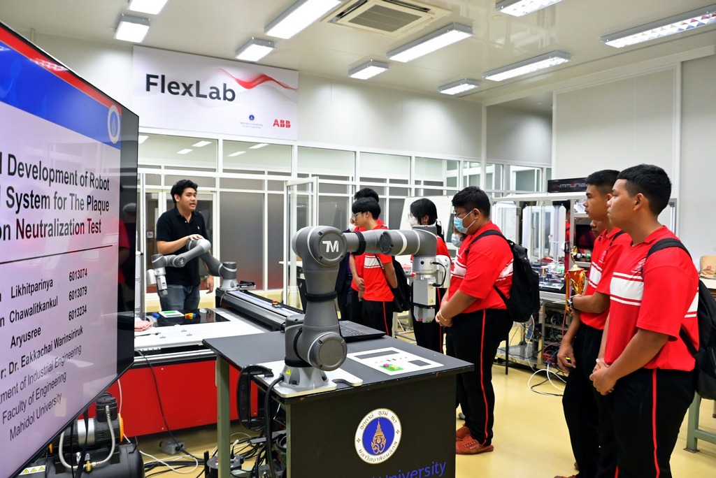 The Faculty of Engineering, Mahidol University warmly welcomed teachers and students from Ayutthaya Wittayalai School during their study visit.