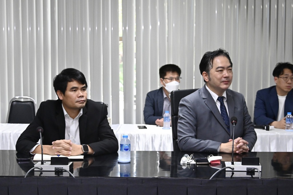 The signing ceremony of the MOU between the Faculty of Engineering, the Faculty of Environment and Resource Studies, Mahidol University and universities in cooperation with Industry-University Cooperation 3.0 (LINC 3.0)