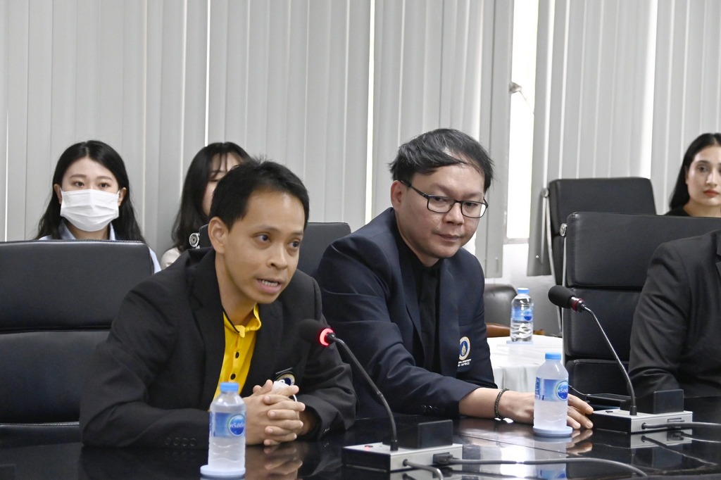 The signing ceremony of the MOU between the Faculty of Engineering, the Faculty of Environment and Resource Studies, Mahidol University and universities in cooperation with Industry-University Cooperation 3.0 (LINC 3.0)