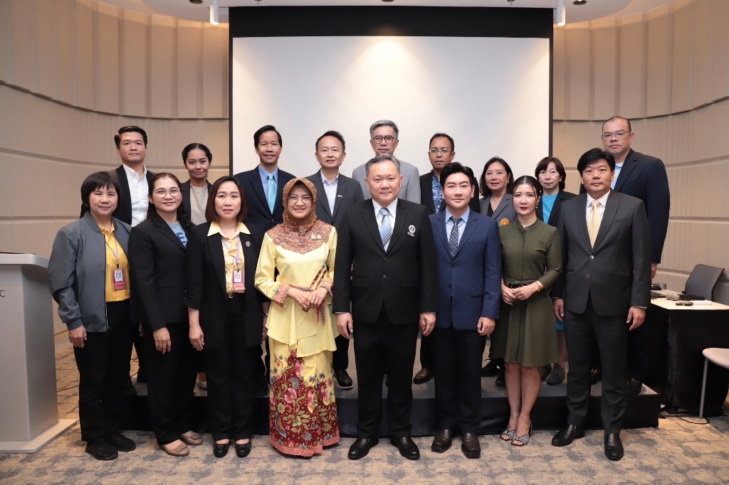 Mahidol Engineering Announces Collaboration with 7 Other Universities and 2 Companies to Establish a Network of Medical and Public Health Innovation and Technology at the SCI POWER FOR FUTURE THAILAND FAIR