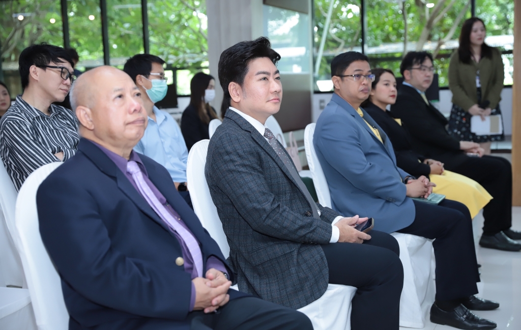 Signing Ceremony of Memorandum of Understanding (MOU) Between the Faculty of Engineering and Samsenwittayalai School