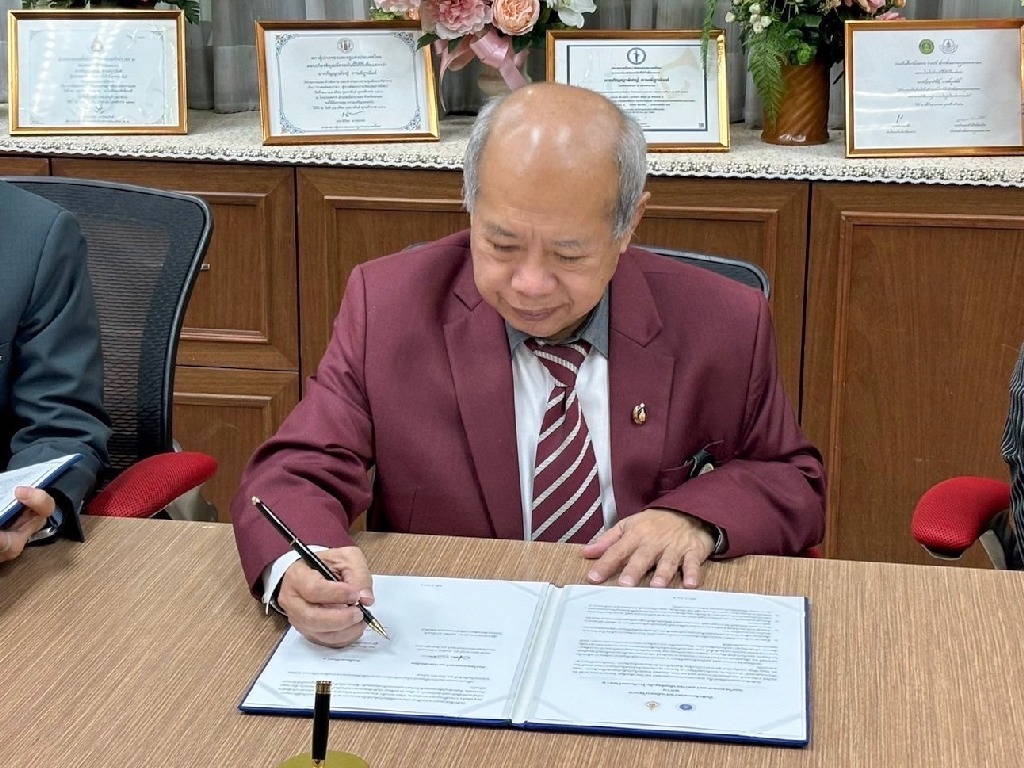 MOU Signing Ceremony Between the Faculty of Engineering, Mahidol University, and Satriwitthaya 2 School
