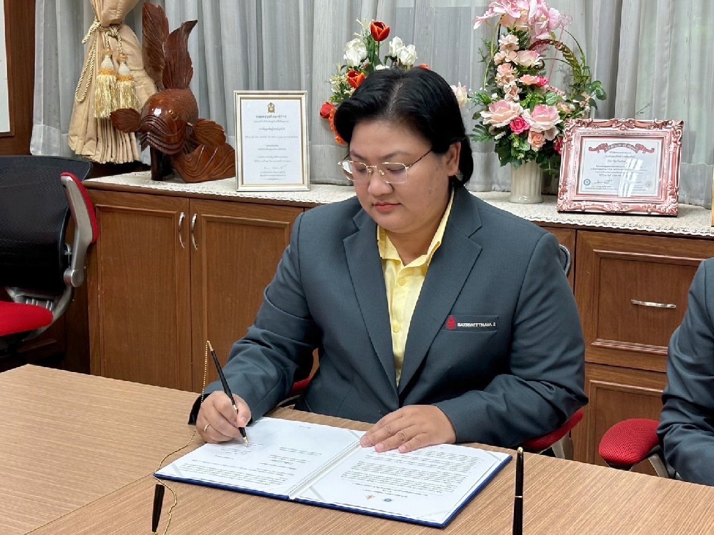 MOU Signing Ceremony Between the Faculty of Engineering, Mahidol University, and Satriwitthaya 2 School