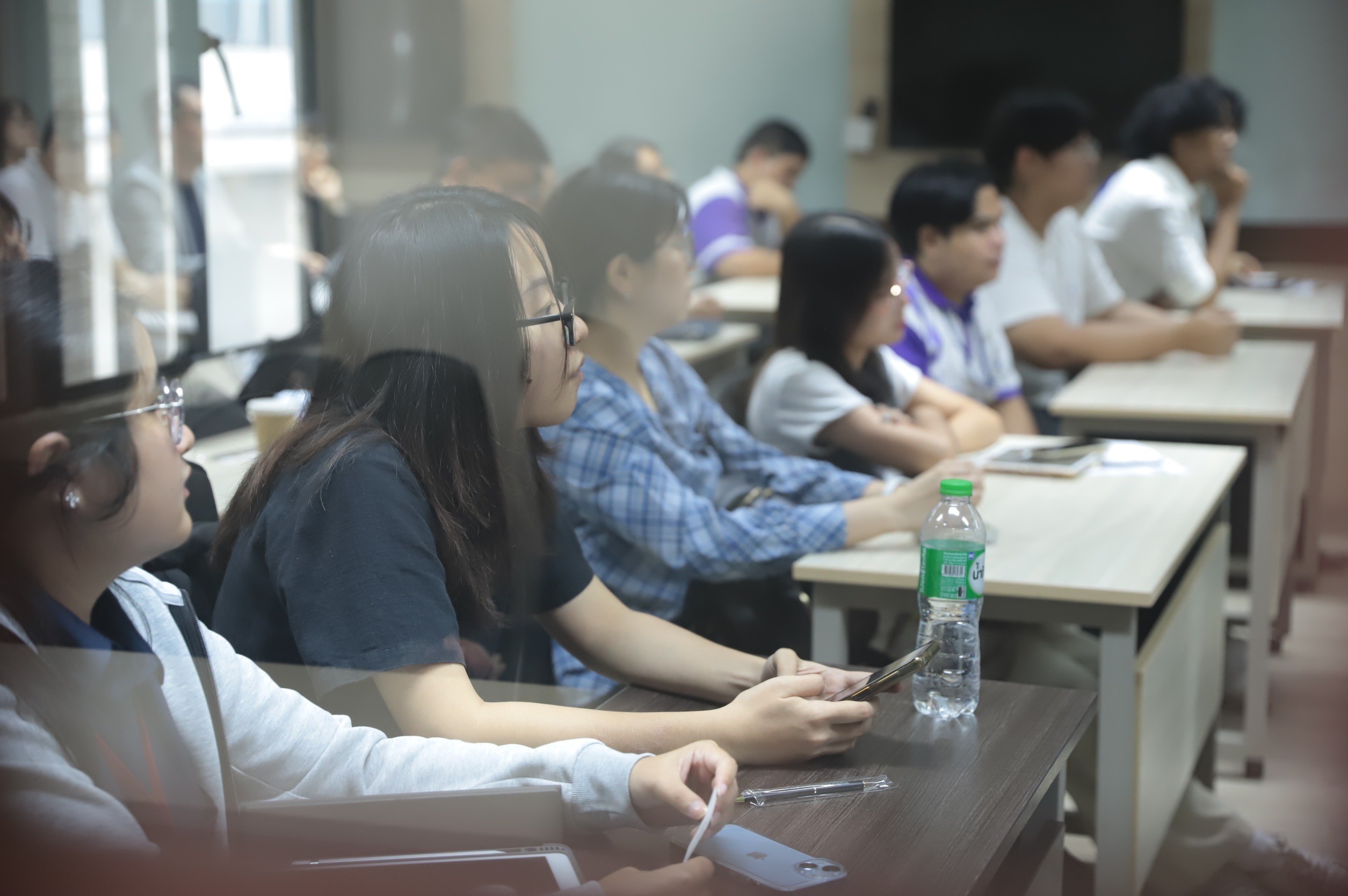 Mahidol Engineering Expands Global Learning with Internship Opportunities at Academia Sinica